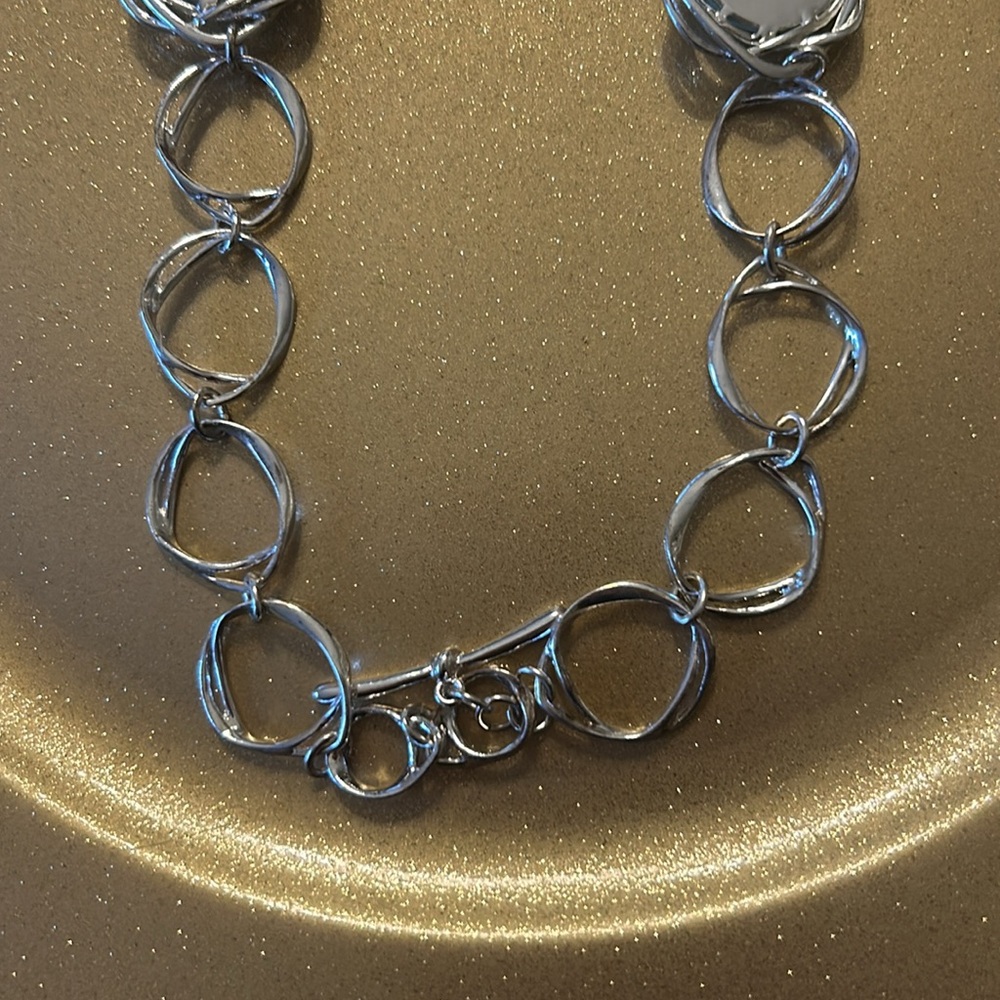 Silver and Light Blue Stone Necklace; 18” Length; Beautiful & Perfect Condition! - Picture 11 of 12